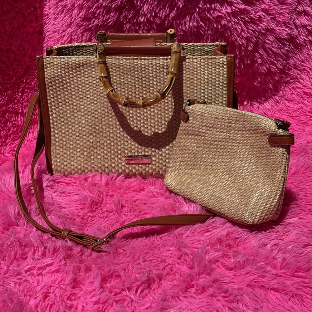Jones New York woven convertible purse with matching makeup bag EUC
